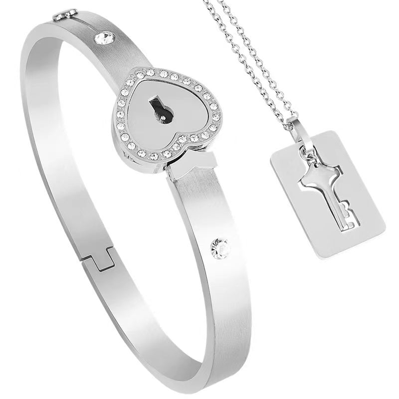 Heart Key Bracelet
